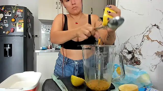 Snapshot of samantha_cherry chatting on July 8, 2026, 3:24 pm samantha cherry online show from July 8, 2026, 3:24 pm