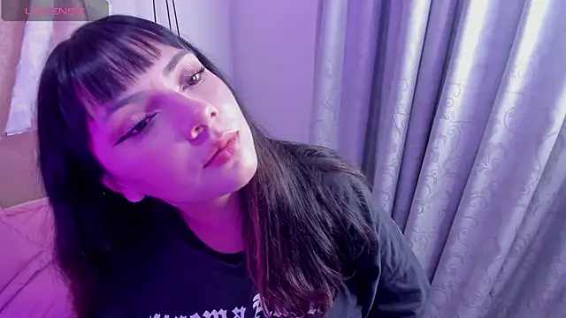 xhinata hyugax online show from March 3, 2026, 11:23 pm