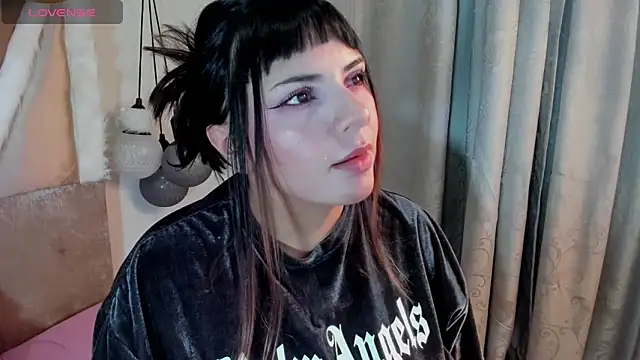 Snapshot of xhinata_hyugax chatting on September 13, 2025, 11:38 pm xhinata hyugax online show from September 13, 2025, 11:38 pm