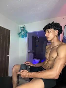 Snapshot of mike_casseano chatting on September 25, 2025, 12:38 am mike casseano online show from September 25, 2025, 12:38 am