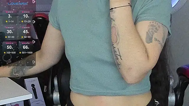 natasha logan  online show from February 21, 2026, 3:08 am