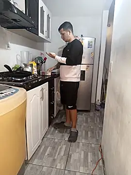 Snapshot of catire2323 chatting on February 24, 2025, 2:04 pm catire2323 online show from February 24, 2025, 2:04 pm