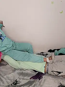 Snapshot of catire2323 chatting on October 10, 2025, 3:02 pm catire2323 online show from October 10, 2025, 3:02 pm