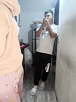 catire2323 online show from March 18, 2026, 12:25 am