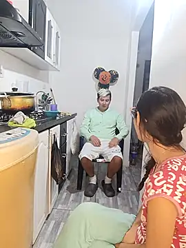 Snapshot of catire2323 chatting on November 11, 2025, 2:50 am catire2323 online show from November 11, 2025, 2:50 am