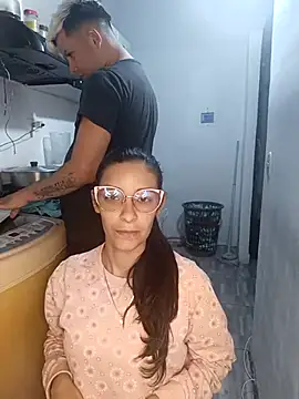 Snapshot of catire2323 chatting on September 13, 2025, 2:00 am catire2323 online show from September 13, 2025, 2:00 am