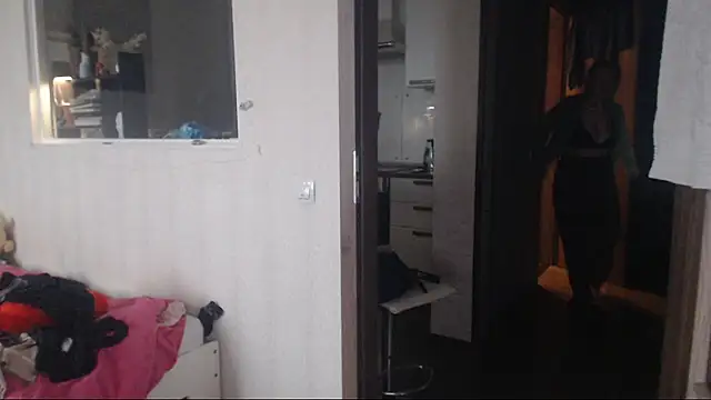 Snapshot of amanda_kiss_kiss chatting on November 28, 2025, 11:43 am amanda kiss kiss online show from November 28, 2025, 11:43 am