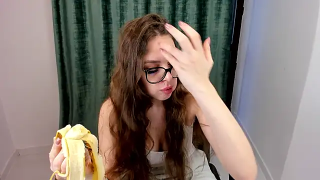 18perfecttits online show from March 4, 2026, 4:53 am