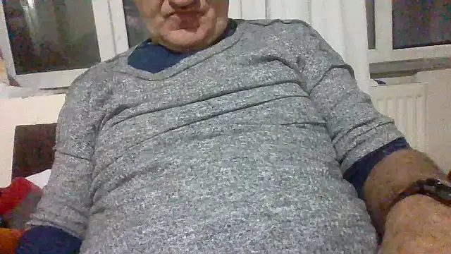 asira39 online show from March 9, 2026, 10:24 pm