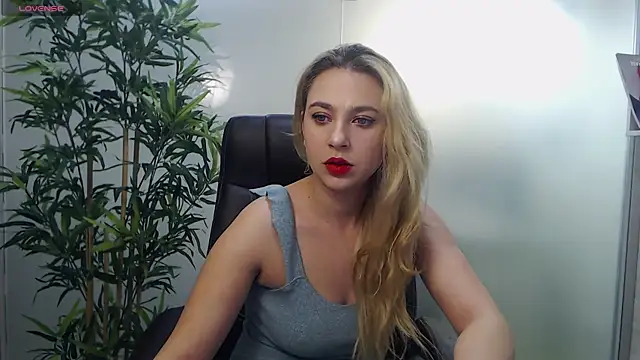 AvaBlue  online show from January 31, 2025, 4:14 am