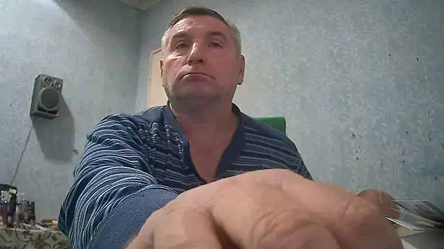 GYurmoka70 online show from October 5, 2025, 8:32 pm