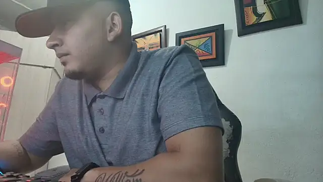 myke andrade online show from November 1, 2025, 4:52 am