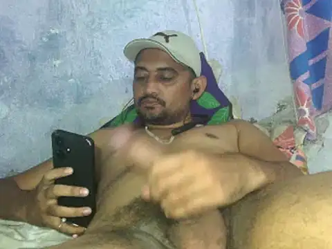 Rocobodymassager online show from November 4, 2025, 8:34 pm