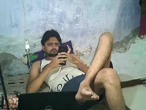 Snapshot of Rocobodymassager chatting on June 2, 2026, 3:01 pm Rocobodymassager online show from June 2, 2026, 3:01 pm