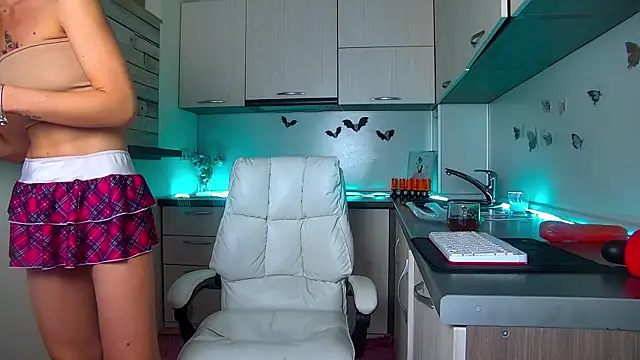 Snapshot of Skinny_Nally chatting on November 7, 2025, 1:32 am Skinny Nally online show from November 7, 2025, 1:32 am