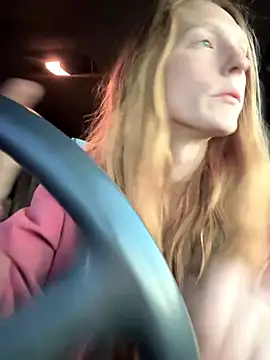 Snapshot of GoldenFlameGoddess chatting on December 14, 2025, 3:17 pm GoldenFlameGoddess online show from December 14, 2025, 3:17 pm