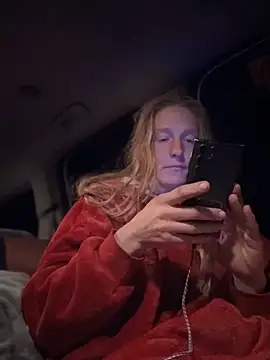 GoldenFlameGoddess online show from February 13, 2026, 2:06 pm