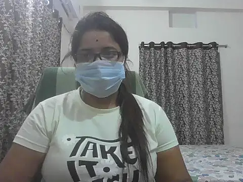 Snapshot of gyanvi1 chatting on November 2, 2025, 5:40 pm gyanvi1 online show from November 2, 2025, 5:40 pm