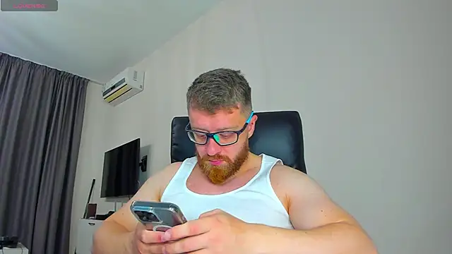 Snapshot of Findom_guy chatting on March 21, 2026, 11:14 am Findom guy online show from March 21, 2026, 11:14 am