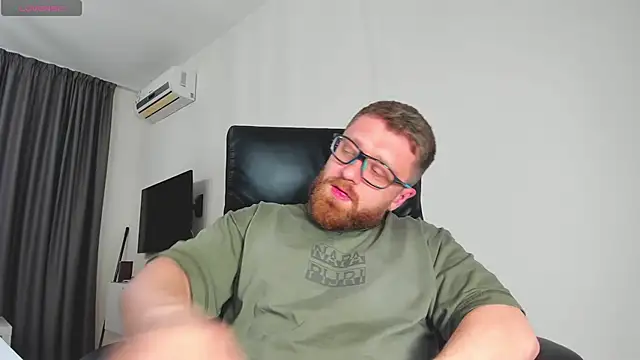 Snapshot of Findom_guy chatting on March 12, 2026, 6:12 pm Findom guy online show from March 12, 2026, 6:12 pm