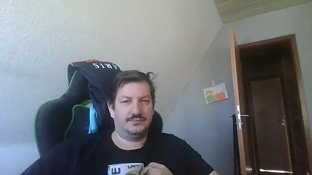 Golffahrer1982 online show from March 1, 2026, 8:58 am