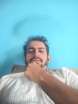 Snapshot of villian___ chatting on November 17, 2025, 6:39 am villian online show from November 17, 2025, 6:39 am