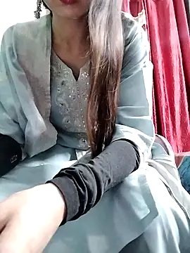 Snapshot of Noor_Darliing chatting on September 12, 2025, 3:12 pm Noor Darliing online show from September 12, 2025, 3:12 pm