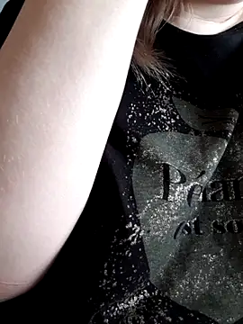 D Marinna online show from February 22, 2026, 7:55 am