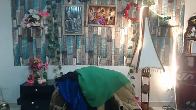 Snapshot of KarimaSarabe chatting on November 18, 2025, 8:56 pm KarimaSarabe online show from November 18, 2025, 8:56 pm