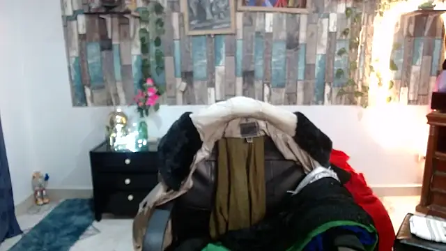 KarimaSarabe online show from February 14, 2026, 9:15 pm