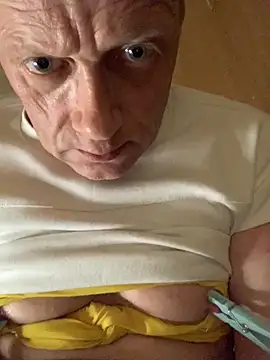 Snapshot of Sissynipple69 chatting on February 20, 2026, 6:10 am Sissynipple69 online show from February 20, 2026, 6:10 am