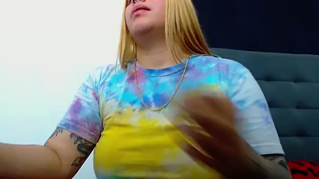 Snapshot of hanna_rabbit_ chatting on February 10, 2025, 2:26 pm hanna rabbit  online show from February 10, 2025, 2:26 pm