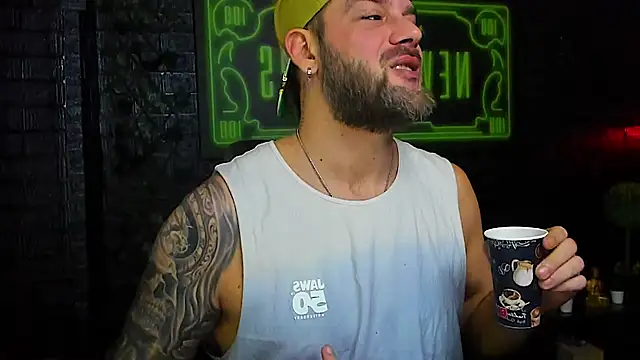 LexXHardy online show from November 15, 2025, 7:56 am