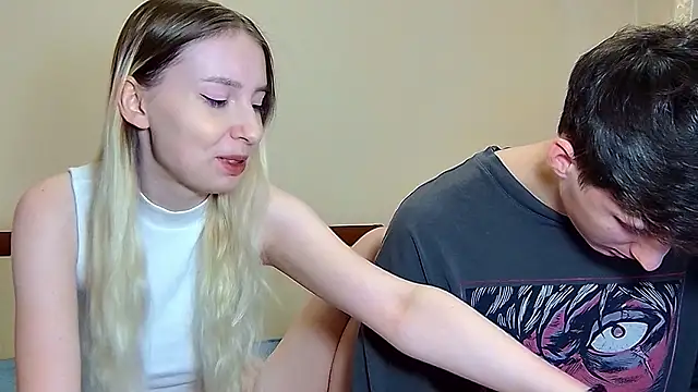 MiaAndWilliam online show from February 14, 2026, 12:16 pm