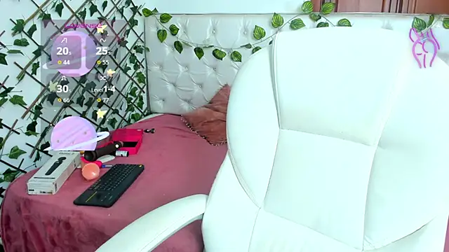 Andrea Williams24 online show from November 25, 2025, 2:50 pm