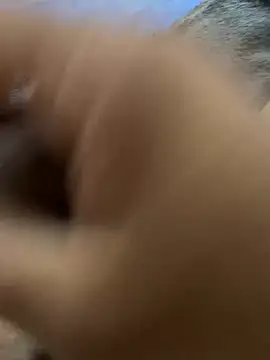 Luisrovers18 online show from March 14, 2025, 4:43 am