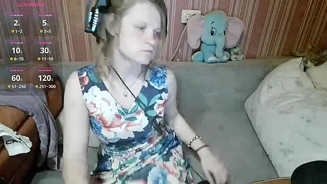 Snapshot of Kathlyn__Heath chatting on April 21, 2026, 6:58 pm Kathlyn Heath online show from April 21, 2026, 6:58 pm