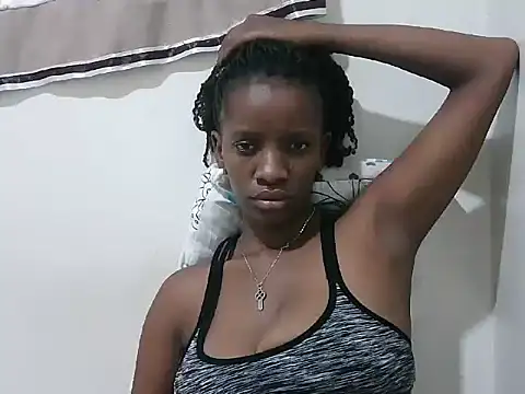 Snapshot of prettybeee chatting on October 25, 2025, 7:36 pm prettybeee online show from October 25, 2025, 7:36 pm