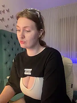 Snapshot of _Chlo__e chatting on March 13, 2025, 3:00 am Chlo e online show from March 13, 2025, 3:00 am