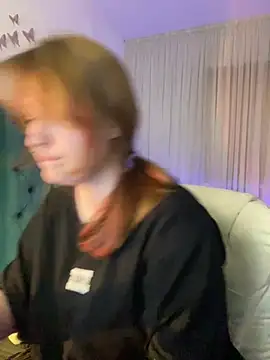 Snapshot of _Chlo__e chatting on March 13, 2025, 11:27 pm Chlo e online show from March 13, 2025, 11:27 pm