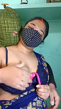 Snapshot of hotty_Sexy-couple chatting on February 18, 2025, 4:58 am hotty Sexy-couple online show from February 18, 2025, 4:58 am