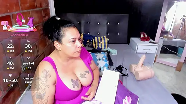 Snapshot of Sofie-Storm chatting on January 9, 2026, 10:55 am Sofie-Storm online show from January 9, 2026, 10:55 am