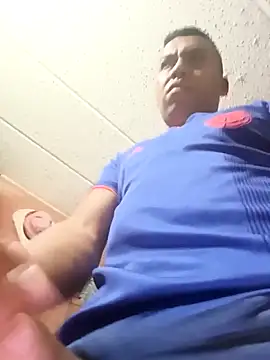 Diego leon27 online show from April 9, 2026, 3:19 am