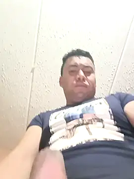 Diego leon27 online show from February 24, 2025, 3:33 am