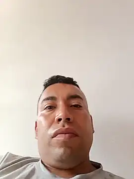 Snapshot of Diego_leon27 chatting on April 27, 2026, 6:39 pm Diego leon27 online show from April 27, 2026, 6:39 pm