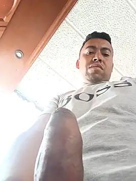 Diego leon27 online show from September 26, 2025, 4:36 pm