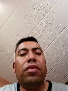 Diego leon27 online show from September 19, 2025, 1:59 pm