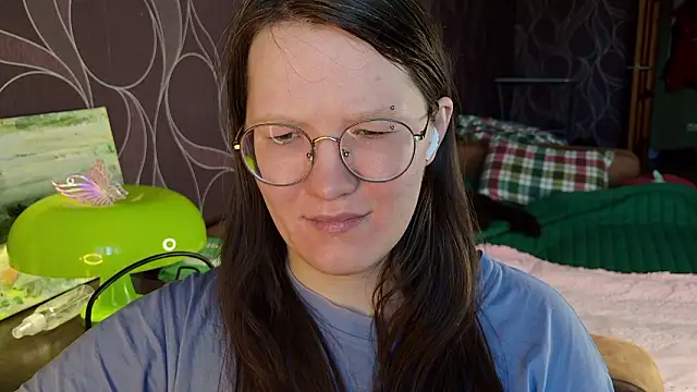 Snapshot of MiriamOr chatting on January 17, 2026, 8:51 am MiriamOr online show from January 17, 2026, 8:51 am