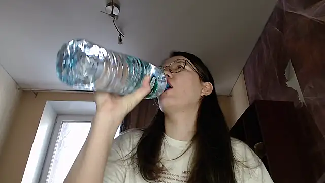 MiriamOr online show from February 8, 2025, 7:26 am