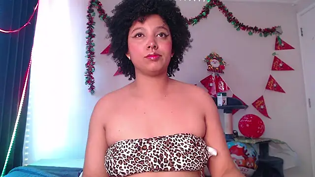 Snapshot of michell_bling1 chatting on December 29, 2024, 1:06 pm michell bling1 online show from December 29, 2024, 1:06 pm